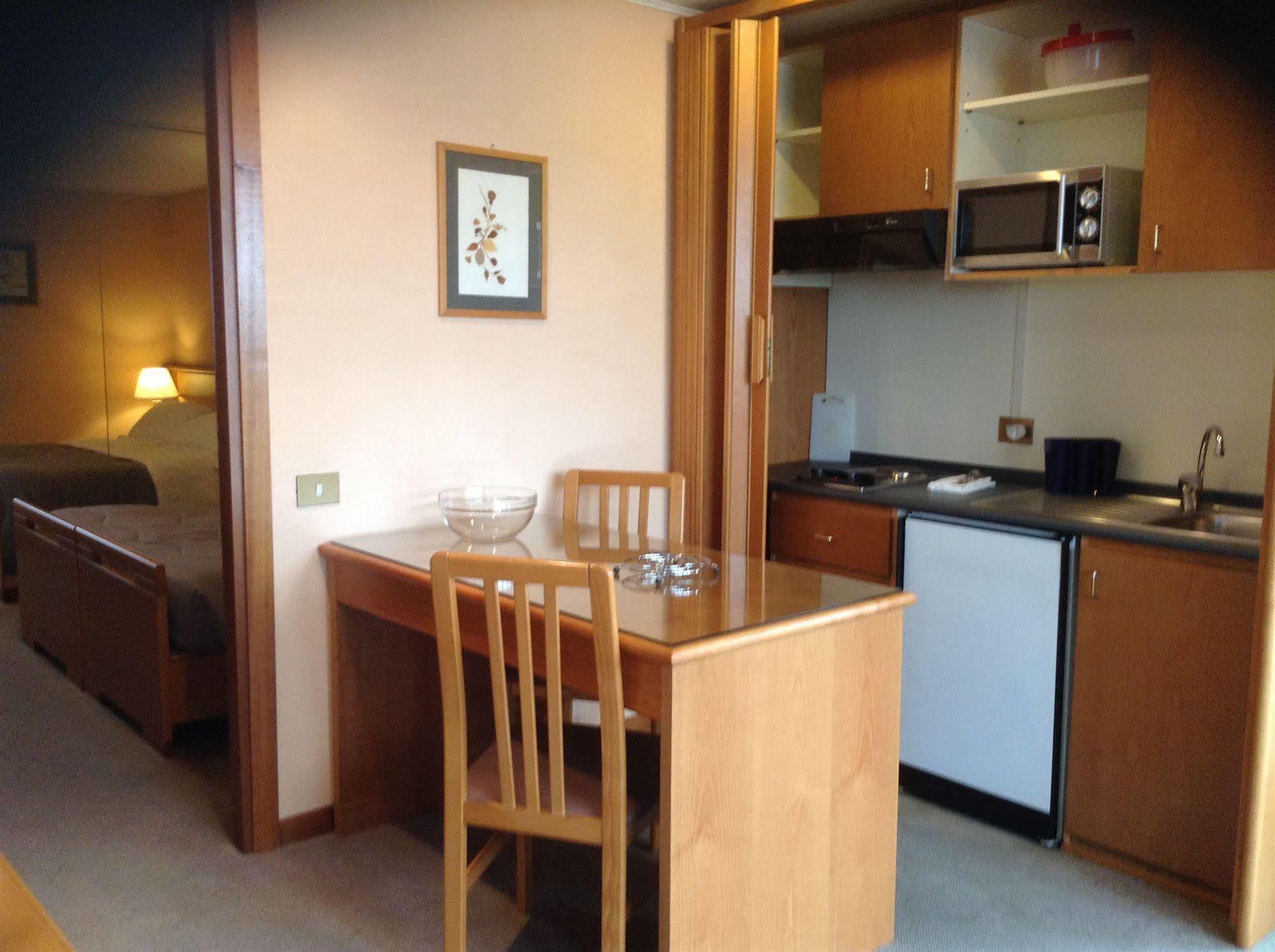 Residenze Garden Aparthotel Róma Kültér fotó