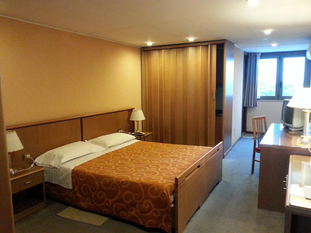 Residenze Garden Aparthotel Róma Kültér fotó